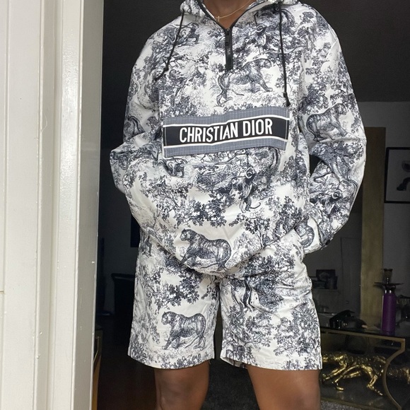 Two piece short set - Picture 2 of 6